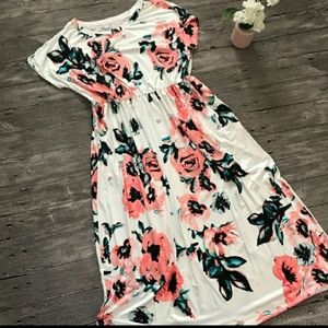 Floral Print Midi Dress with Pockets